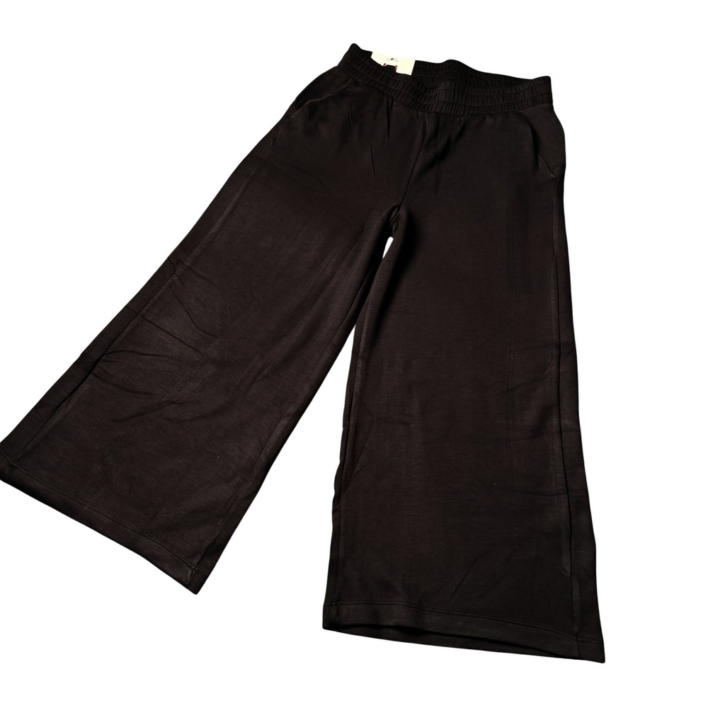 DANSKIN Cropped Gaucho Pants XS Black Luxe Stretchy Athleisure Casual Sporty